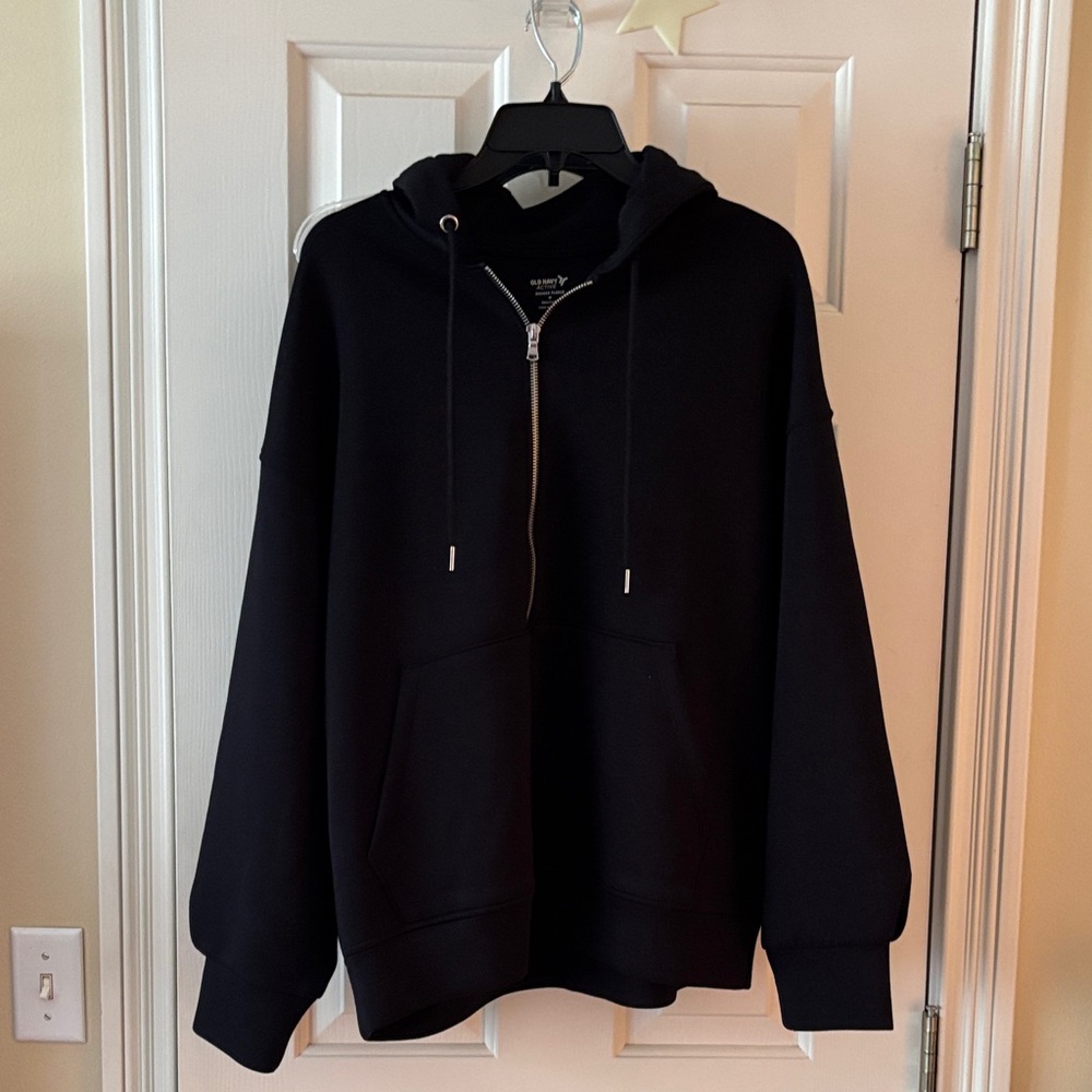 Old Navy Active Black Zip-Up Fleece